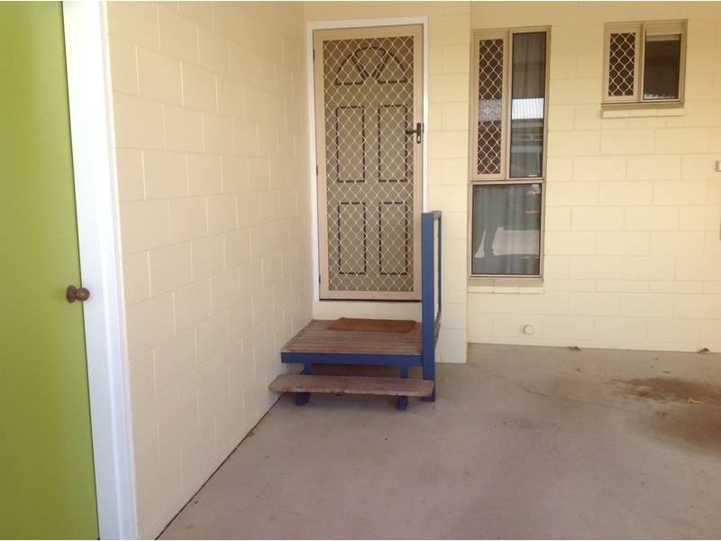 9/15-17 Second Avenue, Railway Estate QLD 4810