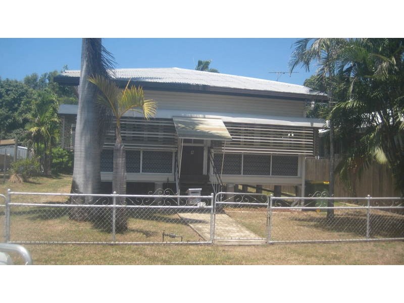12 SIXTH AVENUE, South Townsville QLD 4810