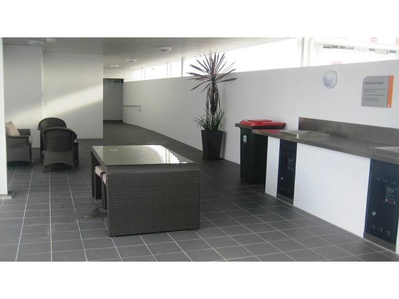 20/2 Kingsway Place, Townsville City QLD 4810