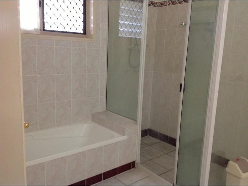 Mount Louisa QLD 4814