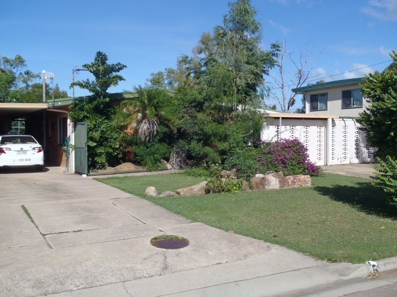 8 Davies Street, Mount Louisa QLD 4814