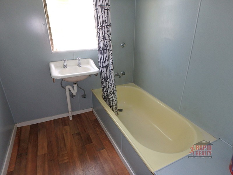 Railway Estate QLD 4810