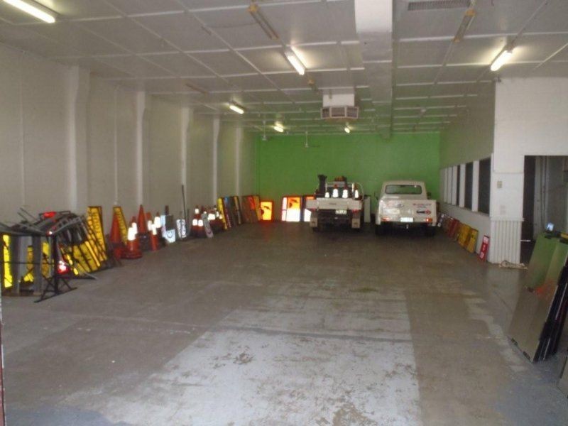 87 Ingham Rd, West End QLD 4810