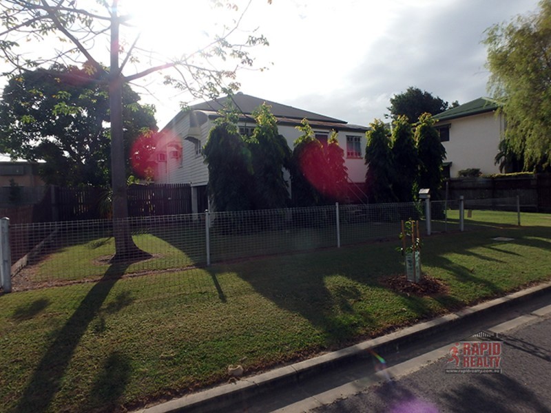 45 Davidson Street, South Townsville QLD 4810