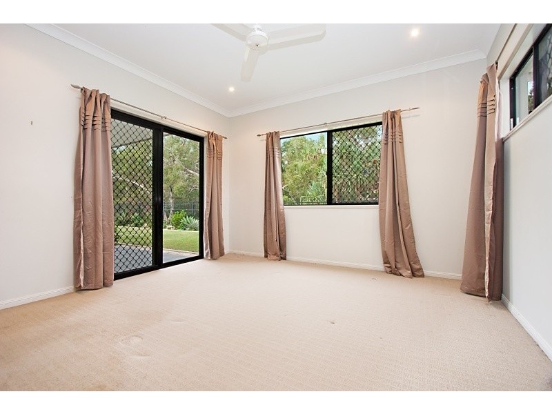 26 Kinnardy Street, Burdell QLD 4818