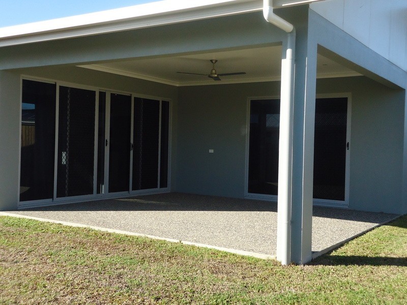 16 Izaro Circuit, Burdell QLD 4818
