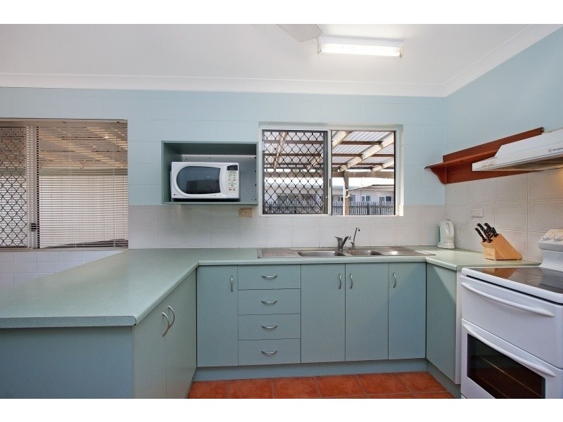 8 Eileen Court, Kelso QLD 4815