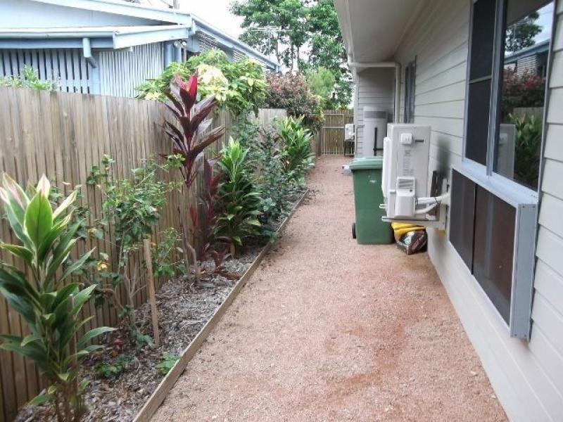 11 Ethel Street, Hyde Park QLD 4812