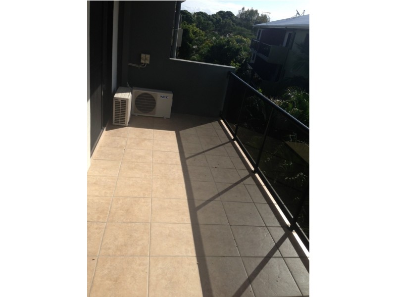 100 Ninth Avenue, Railway Estate QLD 4810