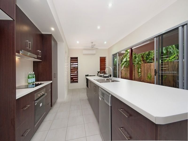 11 Ethel Street, Hyde Park QLD 4812