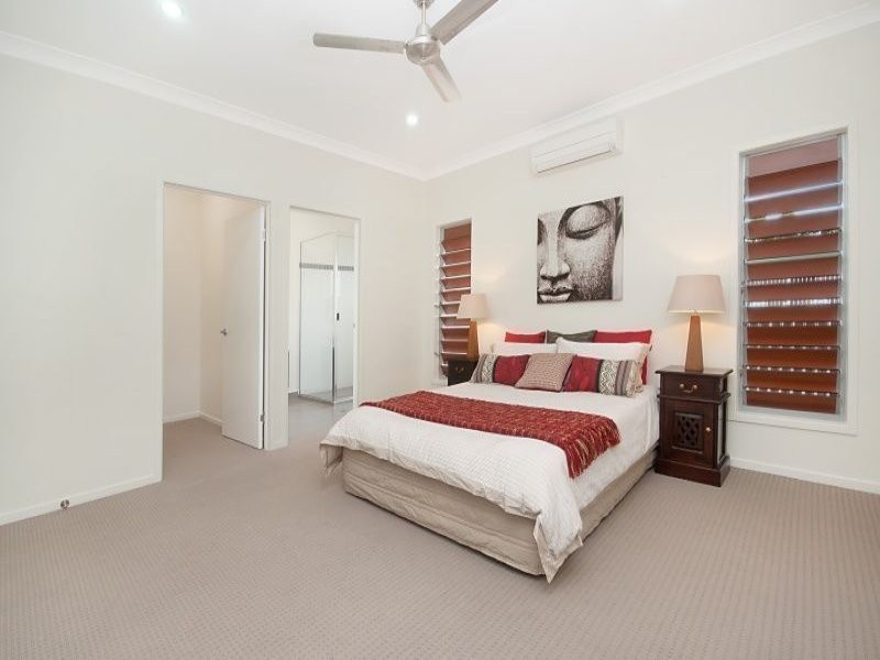 11 Ethel Street, Hyde Park QLD 4812