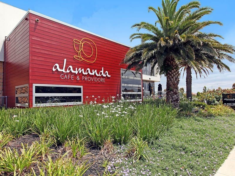 17 OceanWave Parade, Point Cook VIC 3030