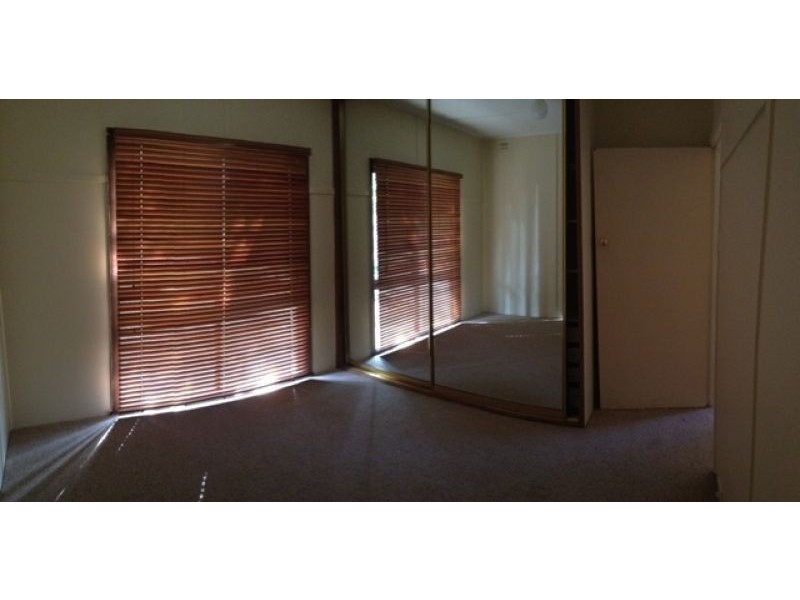 1/13 Brownes Crescent, Eltham VIC 3095