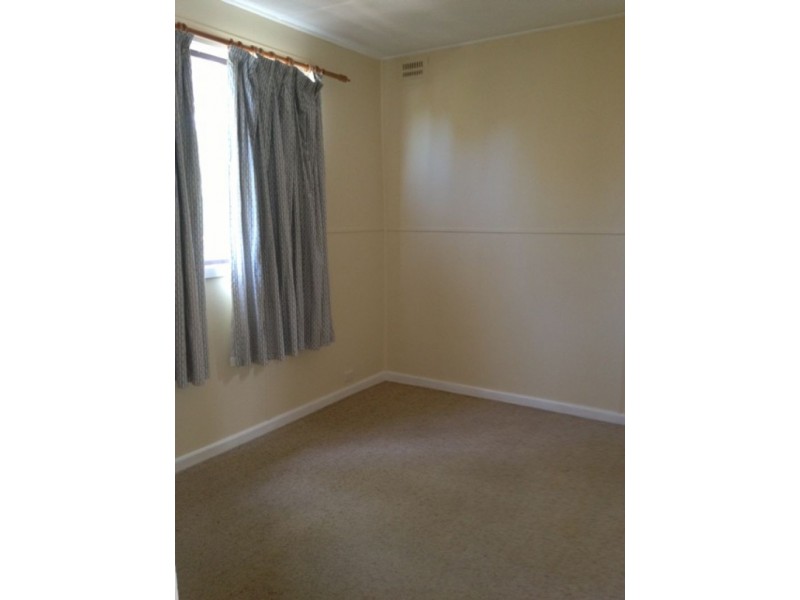 1/13 Brownes Crescent, Eltham VIC 3095