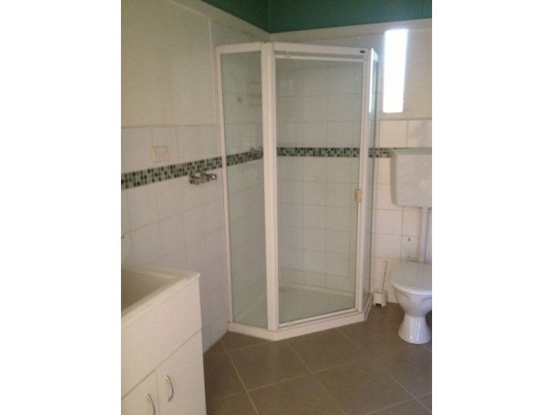 1/13 Brownes Crescent, Eltham VIC 3095