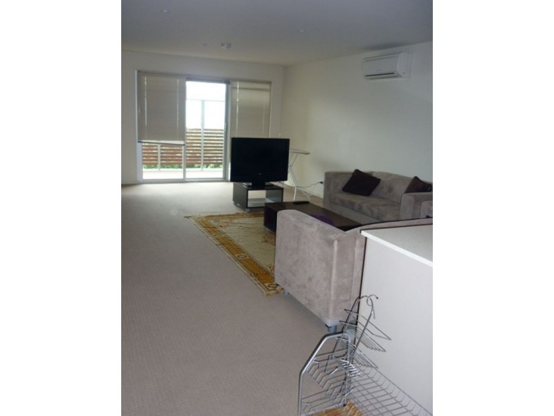 31/14 Bell Street, Coburg VIC 3058