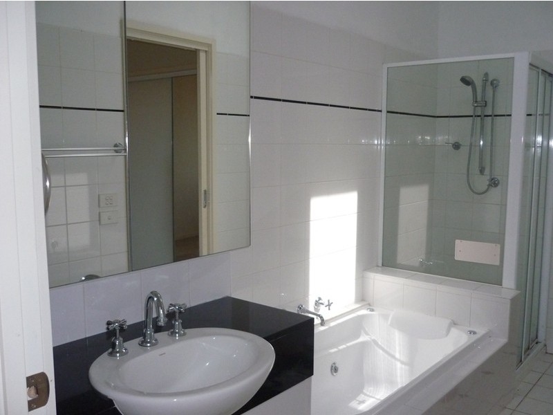 6/142 Barkly Street, Brunswick VIC 3056