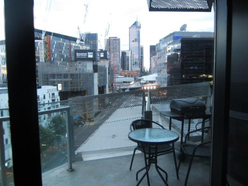 903/18 Waterview Walk, Docklands VIC 3008