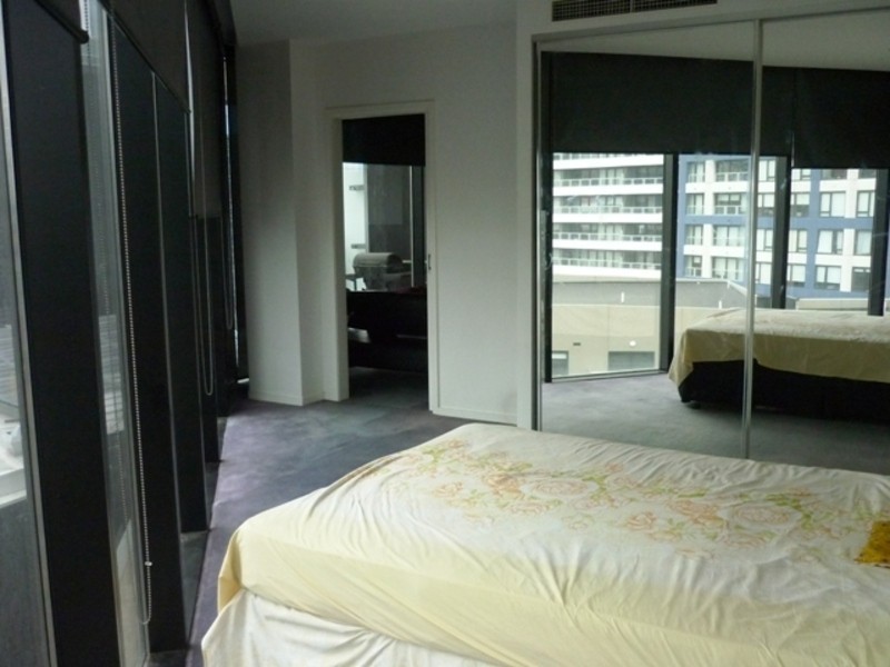 903/18 Waterview Walk, Docklands VIC 3008