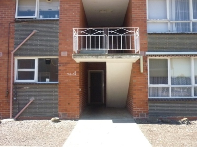 2/40 Bakers Road, Coburg VIC 3058