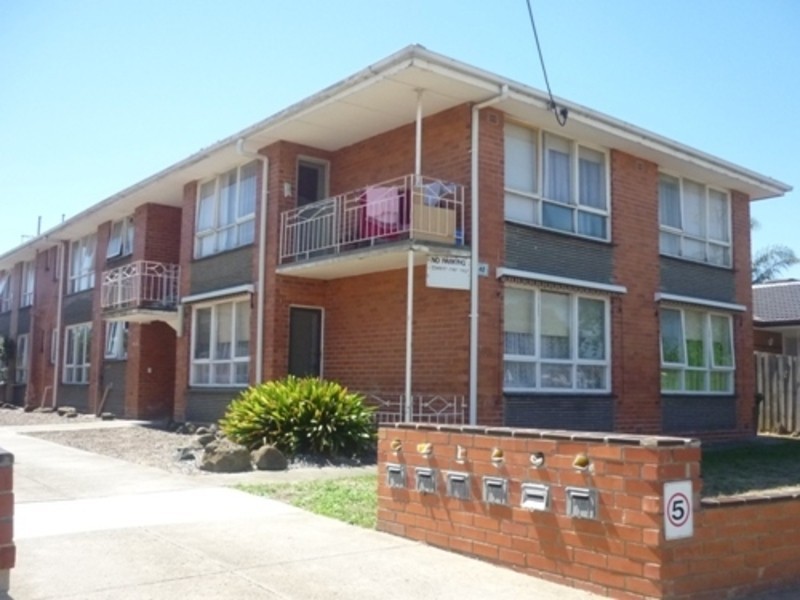 2/40 Bakers Road, Coburg VIC 3058