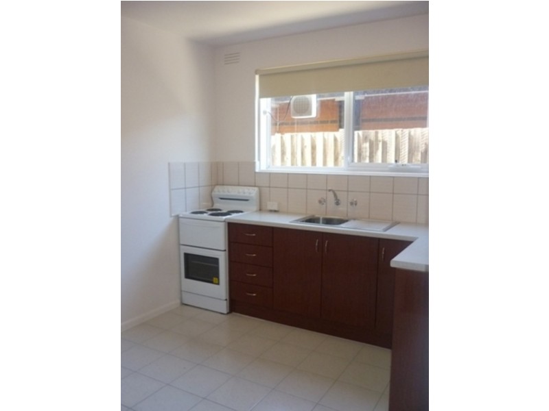 2/40 Bakers Road, Coburg VIC 3058