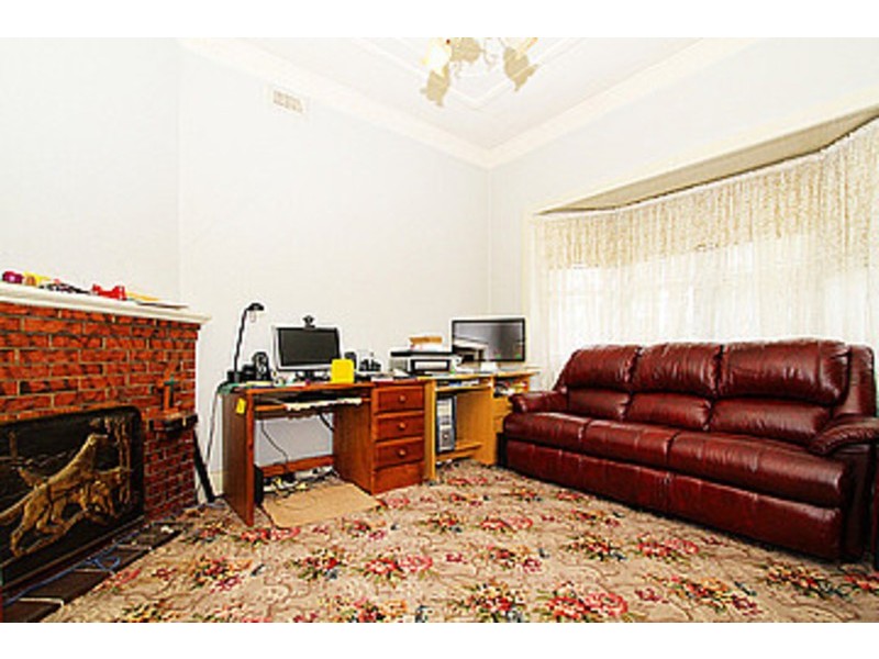 11 Pearson Street, Brunswick West VIC 3055