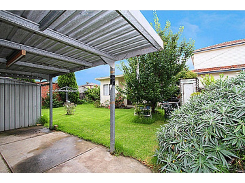 11 Pearson Street, Brunswick West VIC 3055