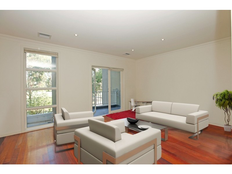 24 Tanderum Drive, Coburg VIC 3058