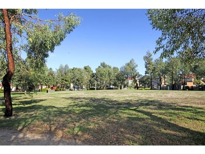 24 Tanderum Drive, Coburg VIC 3058