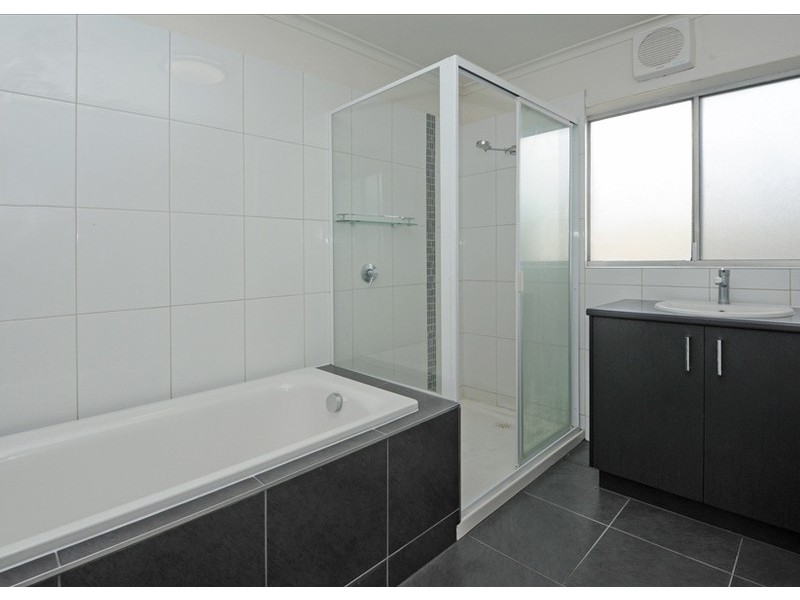 6/100 Blyth Street, Brunswick VIC 3056