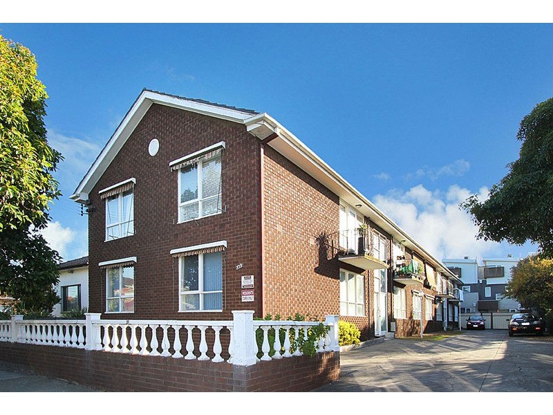4/109 Melville Road, Brunswick West VIC 3055