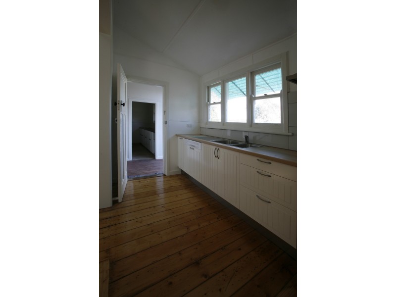 15 Ellison Street, Preston VIC 3072