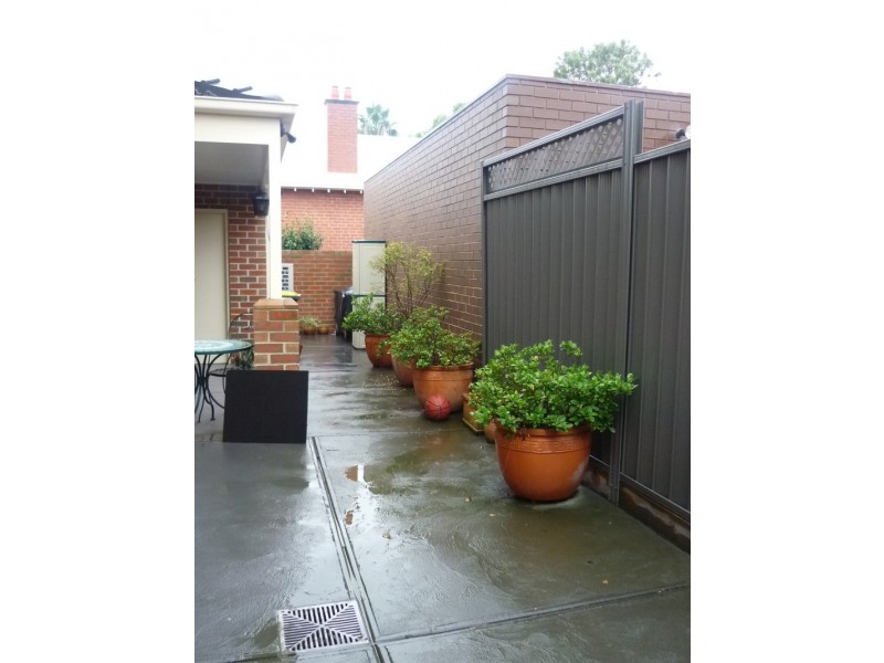 2/2 Alsace Street, Brunswick East VIC 3057