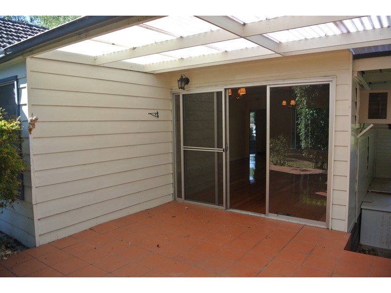 105 Lake Road, Blackburn VIC 3130
