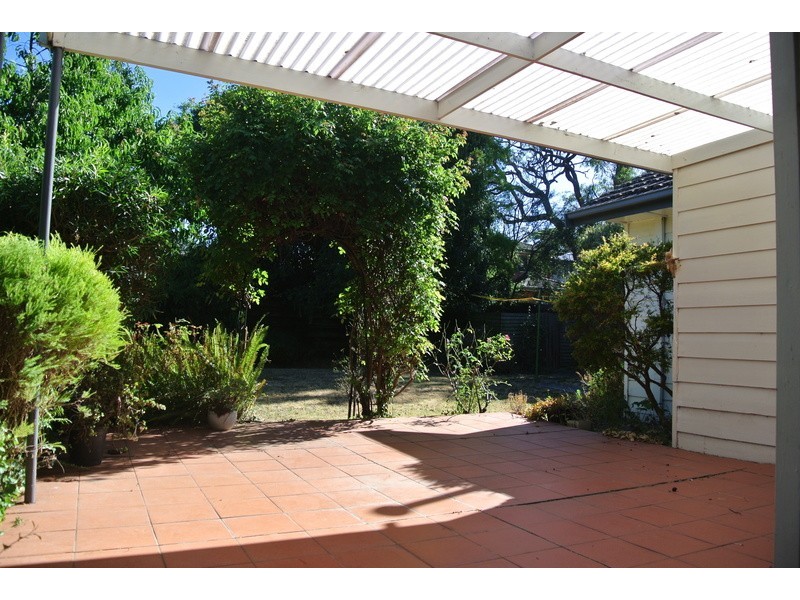105 Lake Road, Blackburn VIC 3130