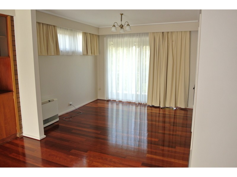 98 Thompsons Road, Bulleen VIC 3105