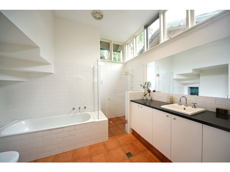 3 Dean Avenue, St Kilda East VIC 3183