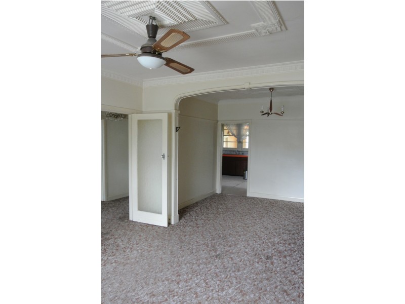 10 James Street, Heidelberg Heights VIC 3081