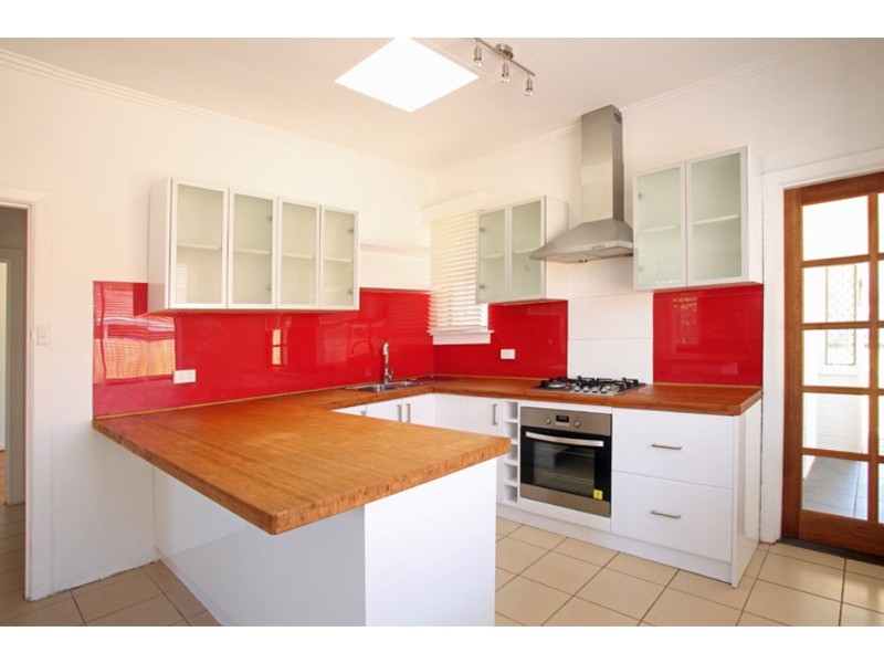 16  Whitton Parade, Coburg North VIC 3058