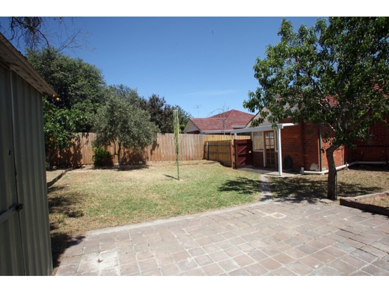 16  Whitton Parade, Coburg North VIC 3058