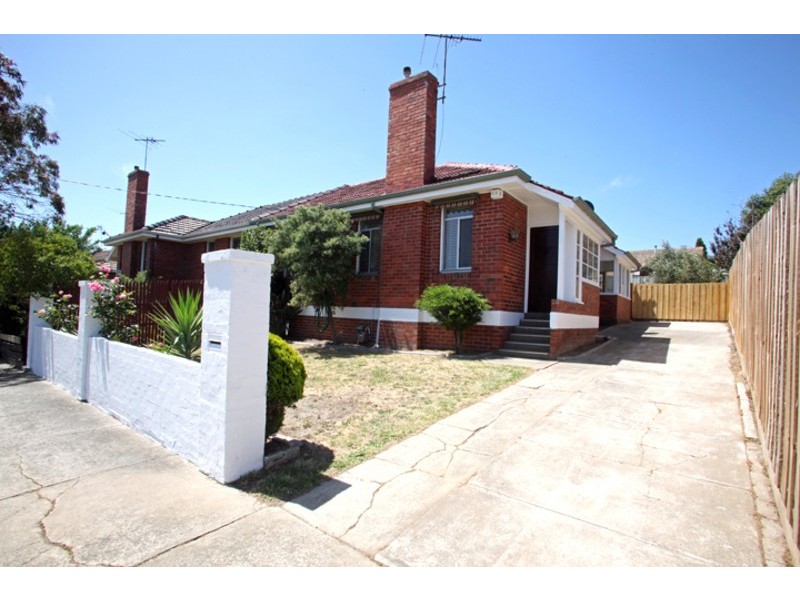 16  Whitton Parade, Coburg North VIC 3058