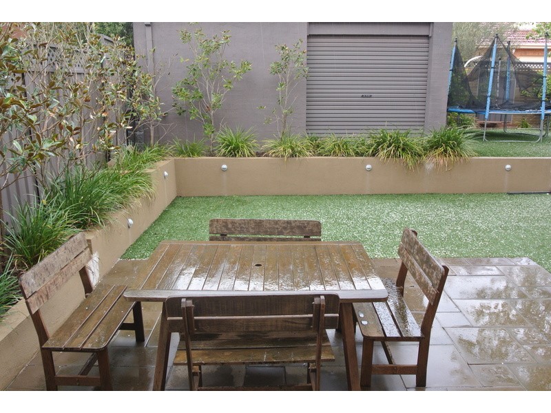 2 Wapiti Street, Maribyrnong VIC 3032