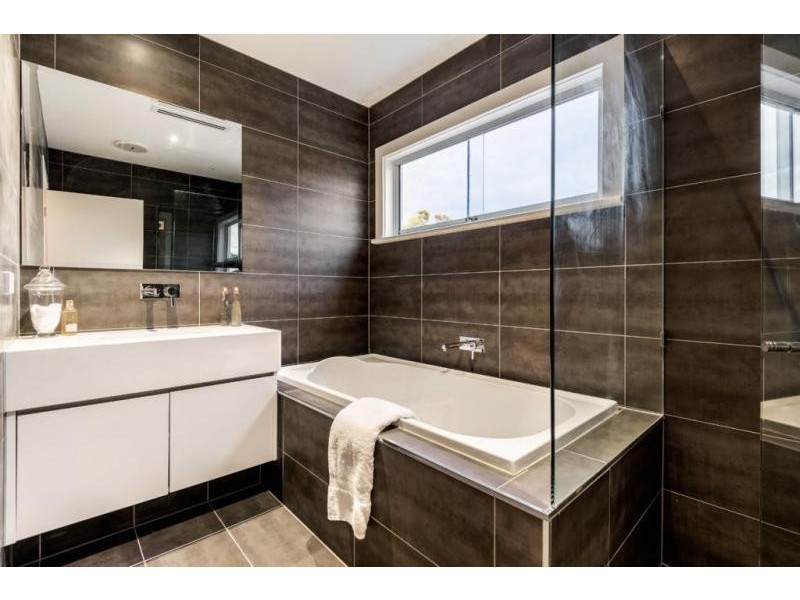 124B Emmaline Street, Northcote VIC 3070