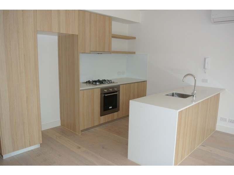 27 The Avenue, Windsor VIC 3181