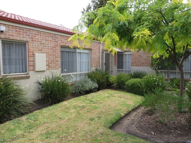 2/10 Lawrance Street, Murrumbeena VIC 3163