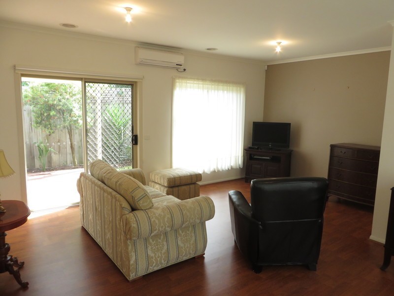 2/10 Lawrance Street, Murrumbeena VIC 3163