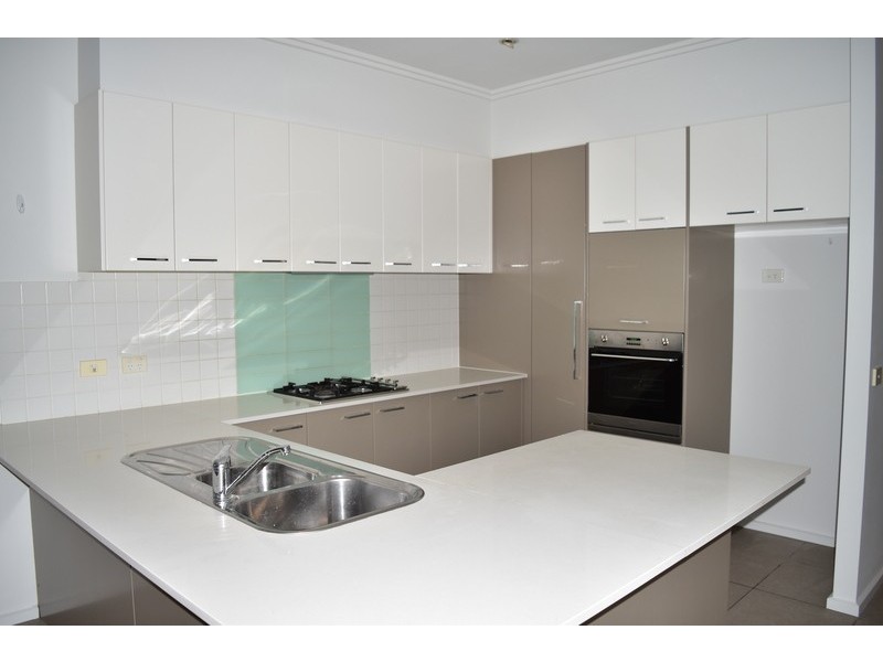 92 Parkville Avenue, Parkville VIC 3052