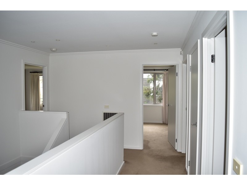 92 Parkville Avenue, Parkville VIC 3052