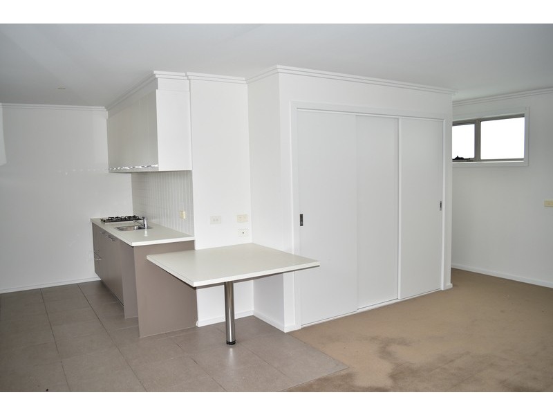 92 Parkville Avenue, Parkville VIC 3052